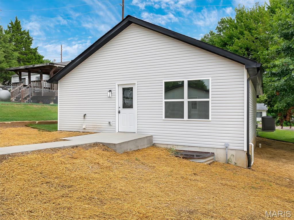112 E Franklin Street Property Photo 32