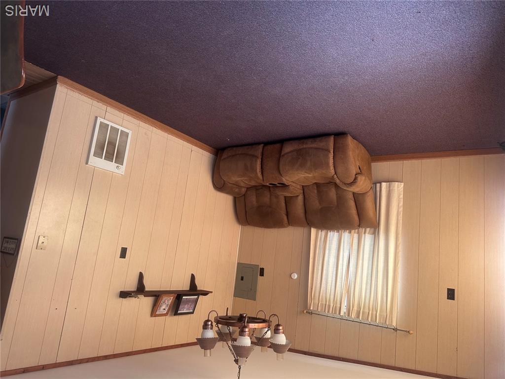 72 S River Road Property Photo 7