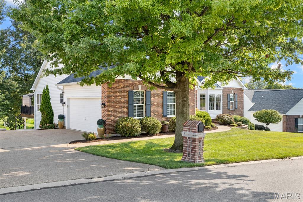 241 Greenburn Drive Property Photo 2