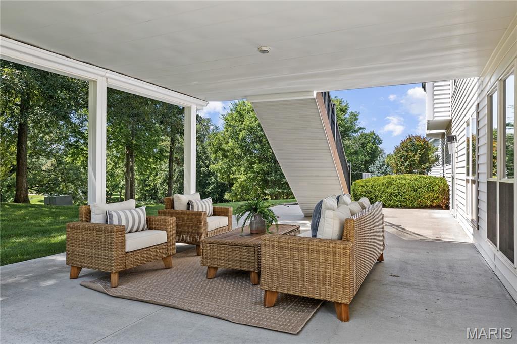 241 Greenburn Drive Property Photo 13