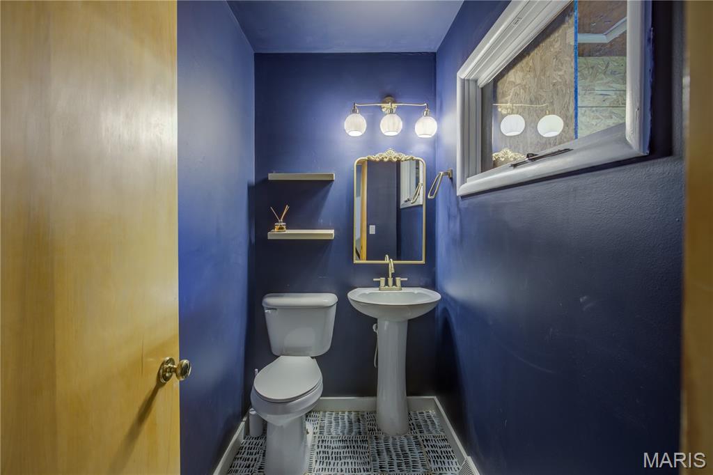 922 Hawthorn Drive Property Photo 14