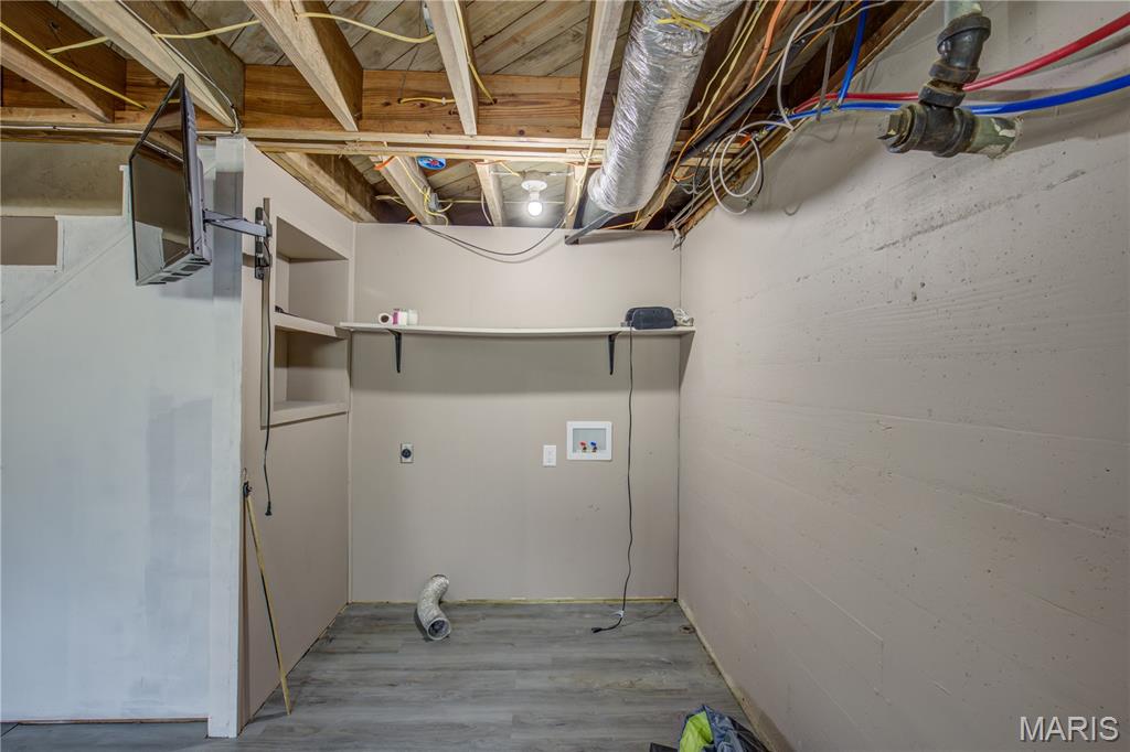922 Hawthorn Drive Property Photo 18