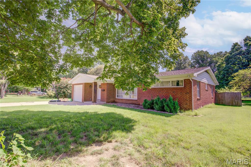 922 Hawthorn Drive Property Photo 21