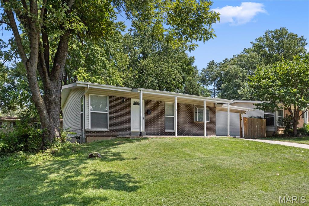 1105 Apache Drive
