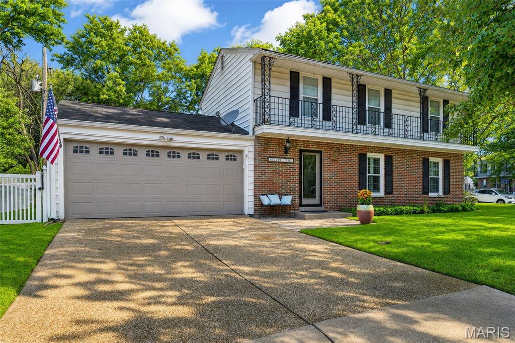 8925 Lou Court