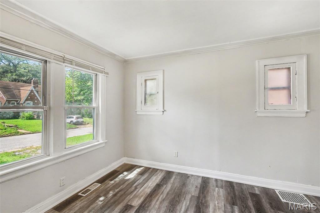831 Abston Street Property Photo 4