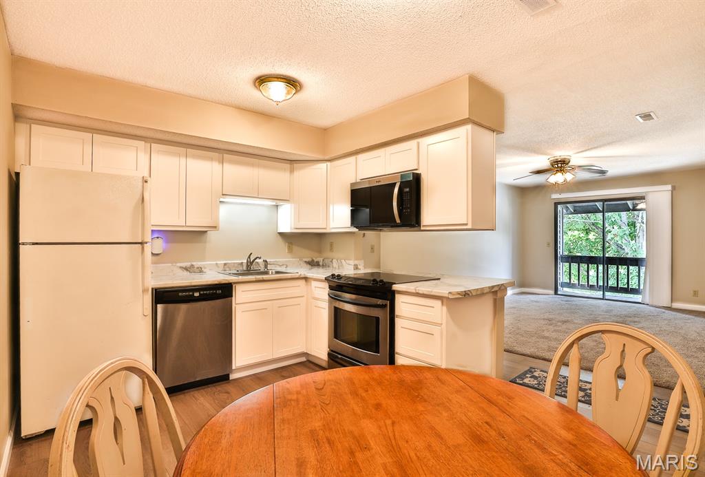 1615 Summergate Parkway M Property Photo 8