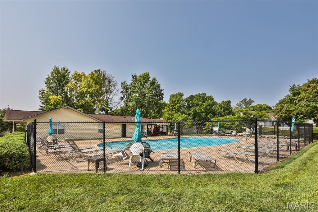 1615 Summergate Parkway M Property Photo 24