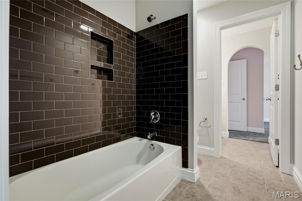 360 Willow Weald Path Property Photo 39