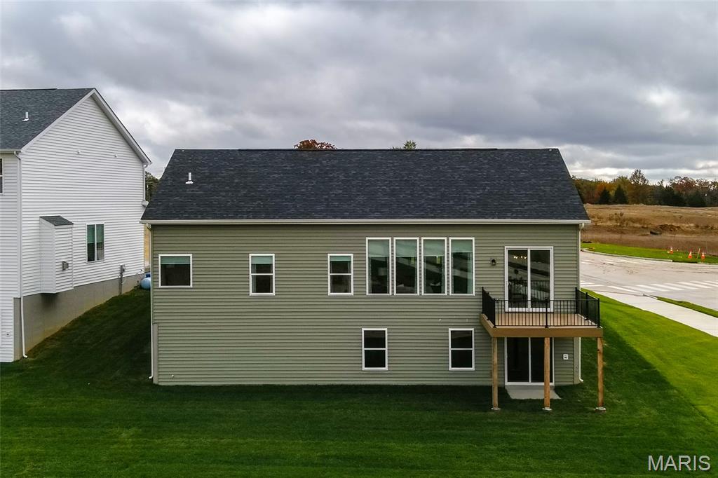 401 Farmhouse Drive Property Photo 3