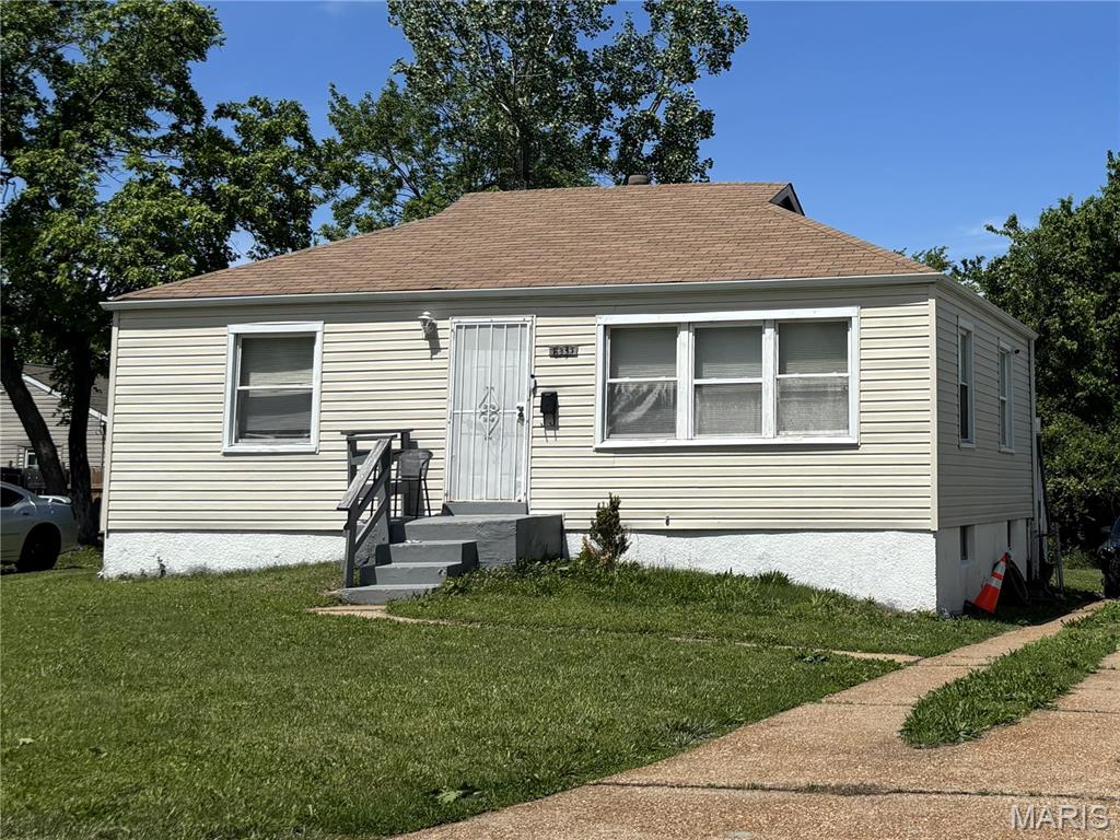 8235 Zoe Drive Property Photo 1