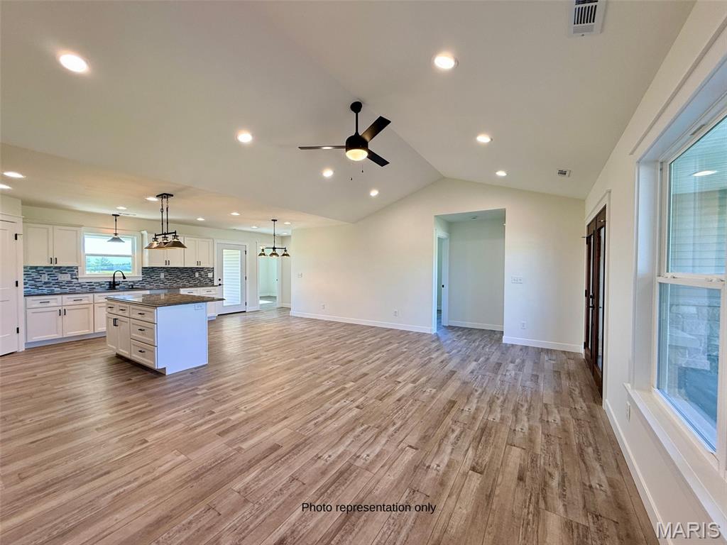 239 Sycamore Road Property Photo 10
