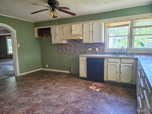 1907 E Parkview Property Photo 3
