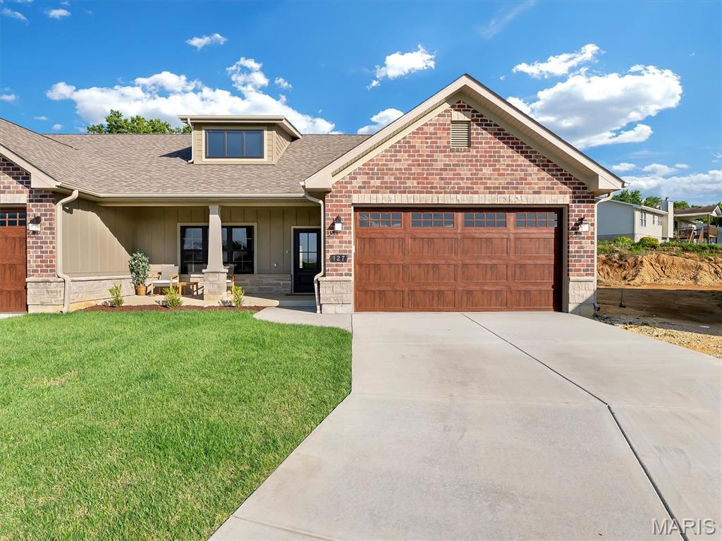 129 Stone Ledge Drive Property Photo 1