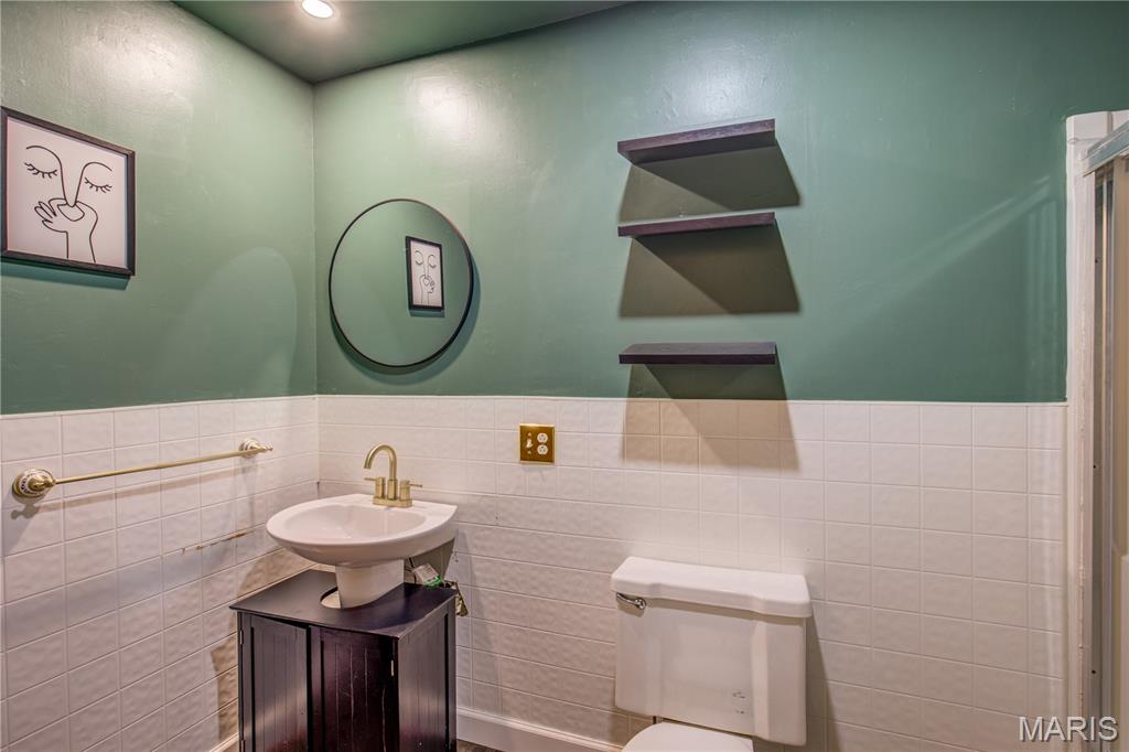 111 Dacus Drive Property Photo 12