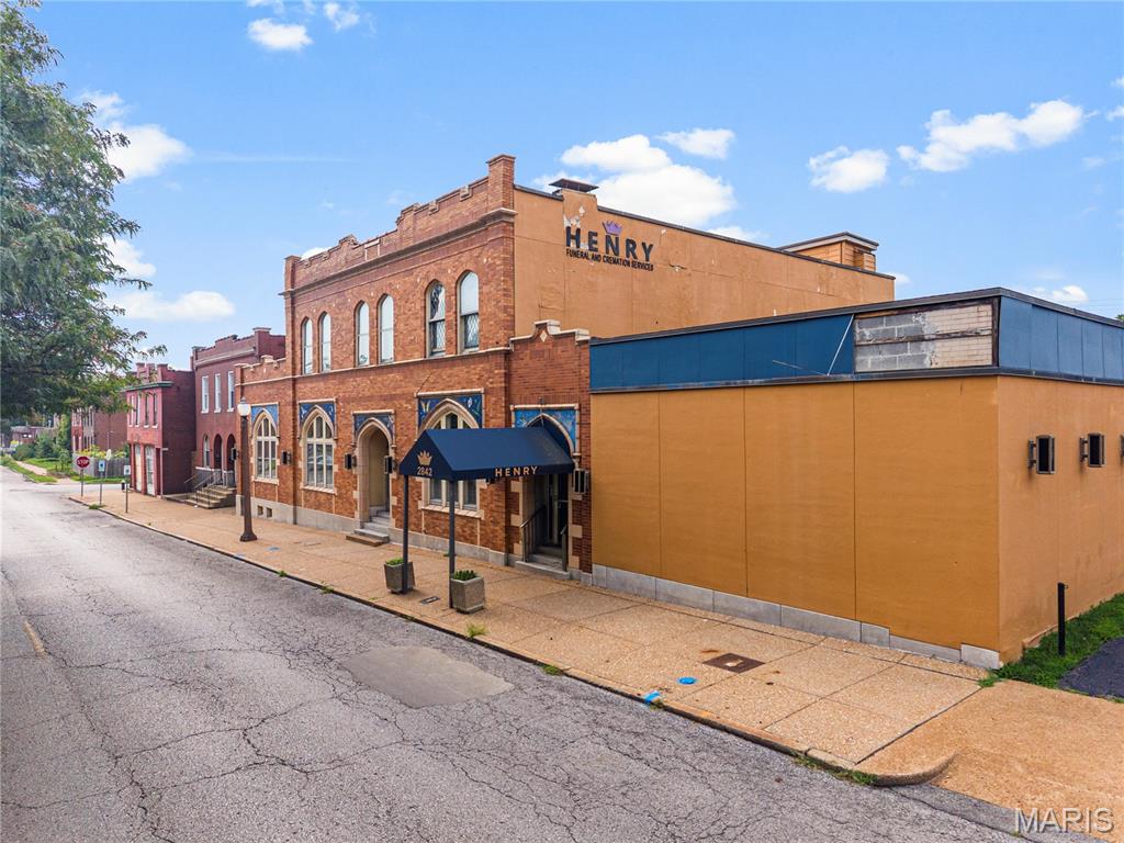 2838 Meramec Street