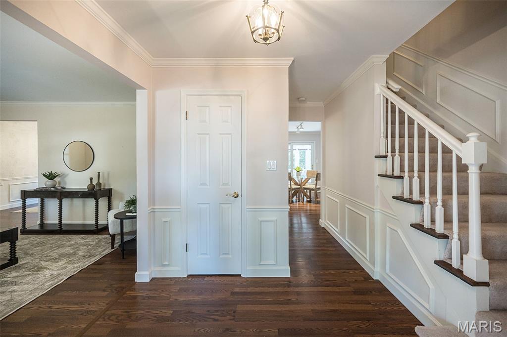 1524 Pheasant Ridge Drive Property Photo 6