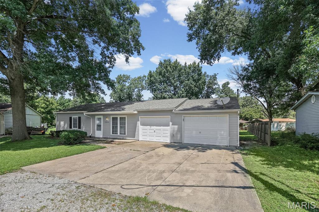 33844 Woodgate Court Property Photo 3