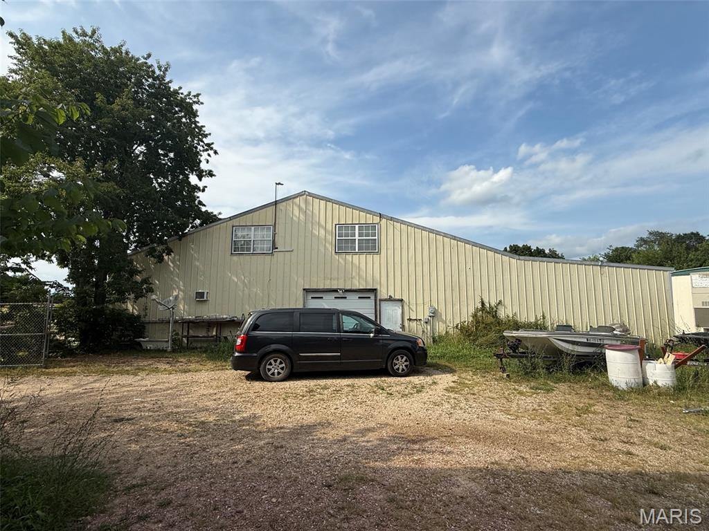 10060 Hwy M Property Photo 4