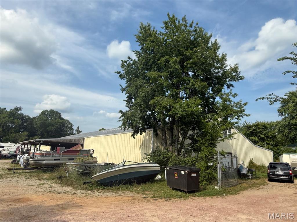 10060 Hwy M Property Photo 5