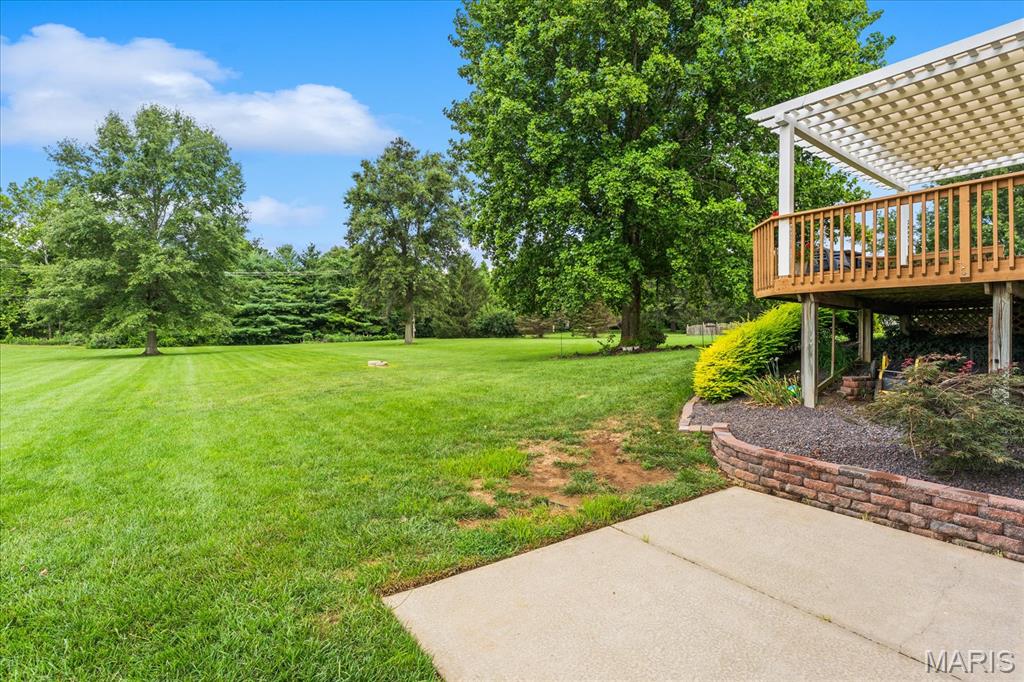4301 Woodfield Place Property Photo 4