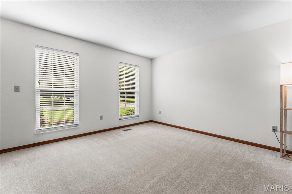 4301 Woodfield Place Property Photo 7