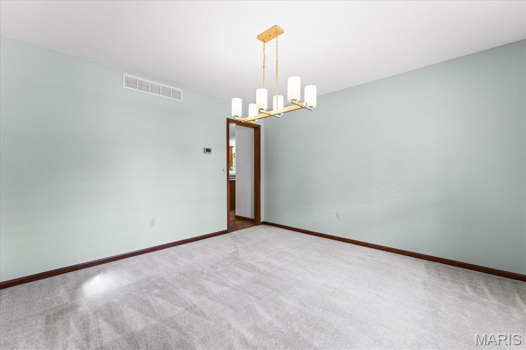 4301 Woodfield Place Property Photo 10