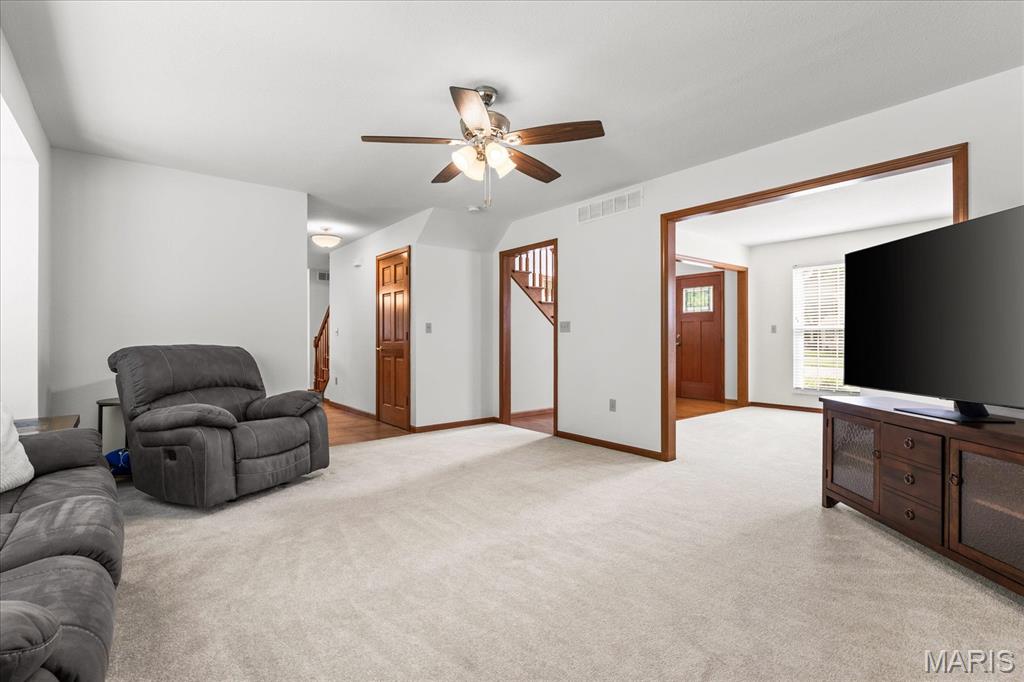 4301 Woodfield Place Property Photo 12