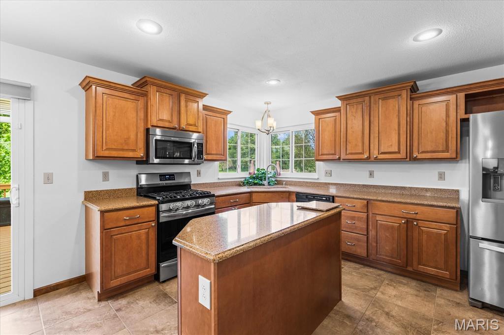 4301 Woodfield Place Property Photo 16