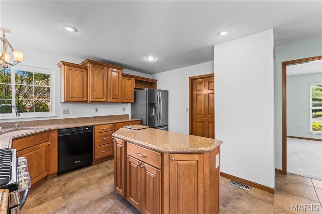 4301 Woodfield Place Property Photo 17