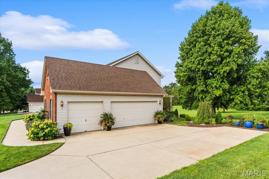 4301 Woodfield Place Property Photo 45