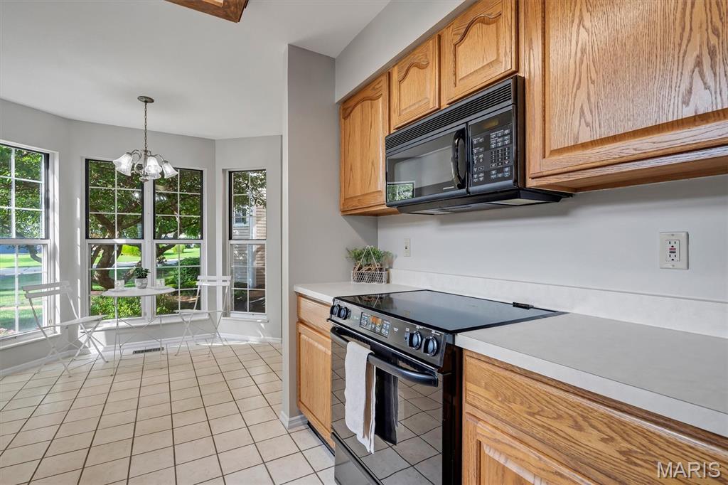 417 Meramec Way 4 Property Photo 8
