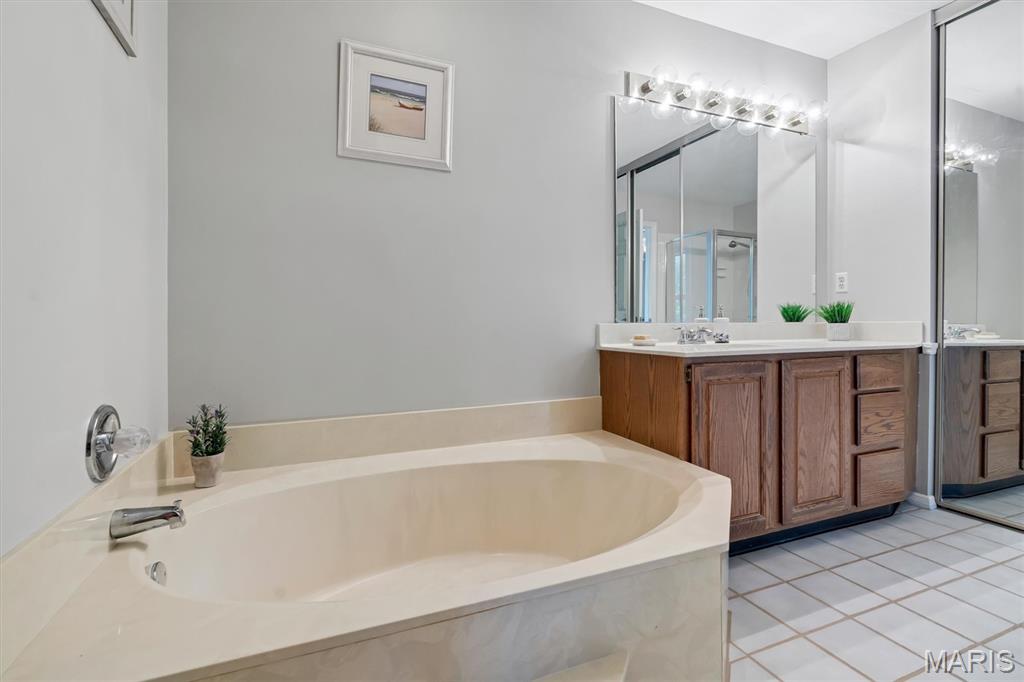417 Meramec Way 4 Property Photo 23