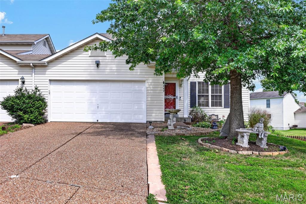 247 John Charles Drive 2163b Property Photo 1