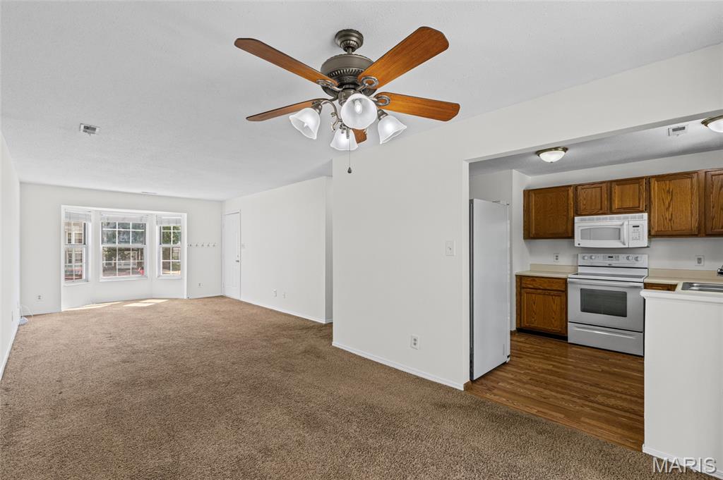 1774 Kircher Drive C Property Photo 4