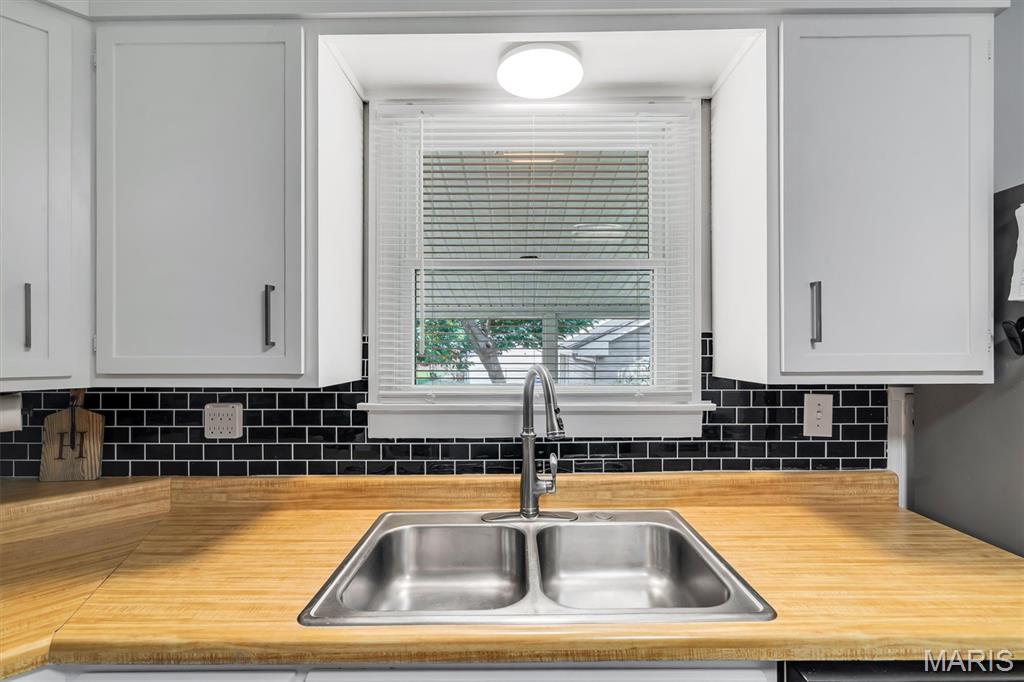 303 Saint Joseph Avenue Property Photo 10