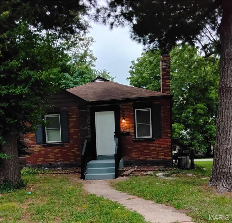 321 Henquin Drive Property Photo 1