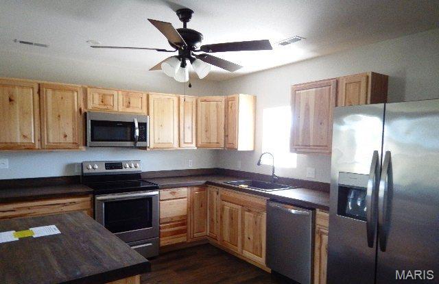 33642 Highway 154 Property Photo 17