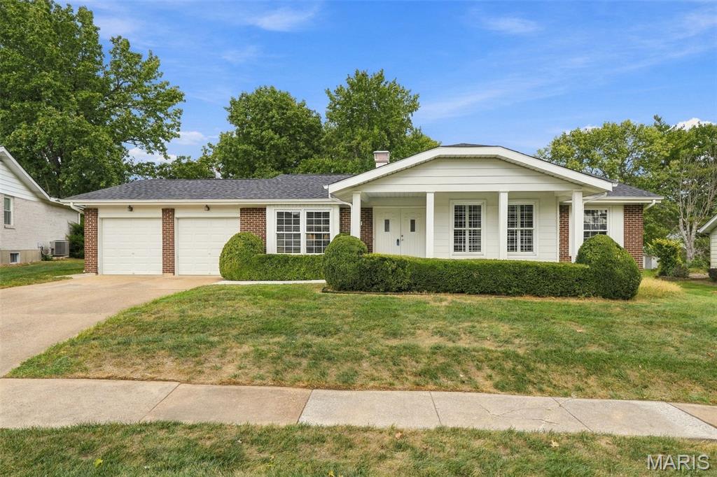 1230 Luray Drive