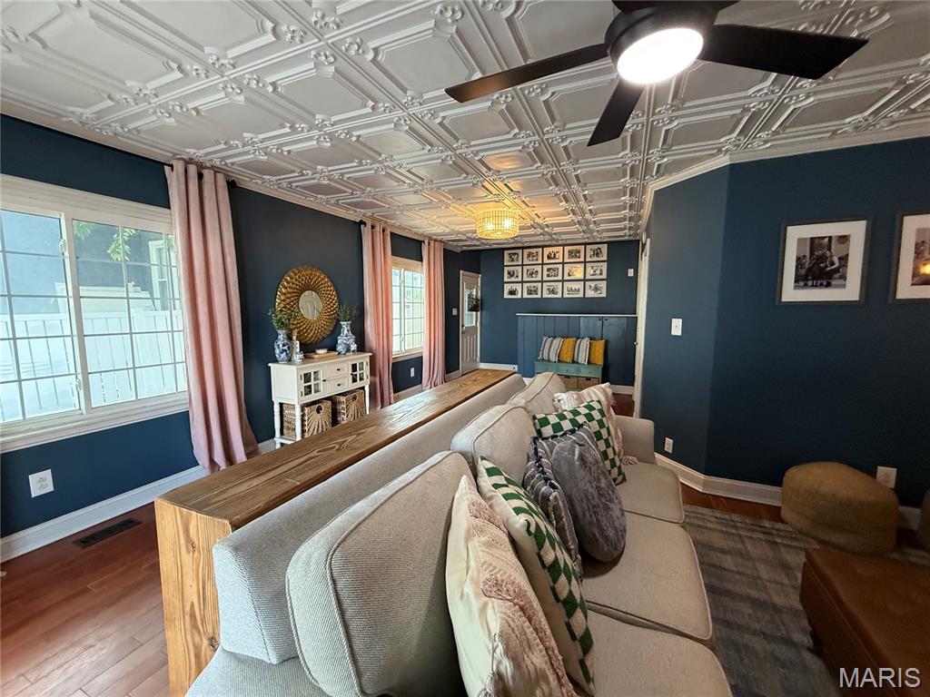 1821 Evergreen Avenue Property Photo 16