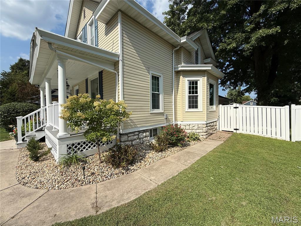 1821 Evergreen Avenue Property Photo 27