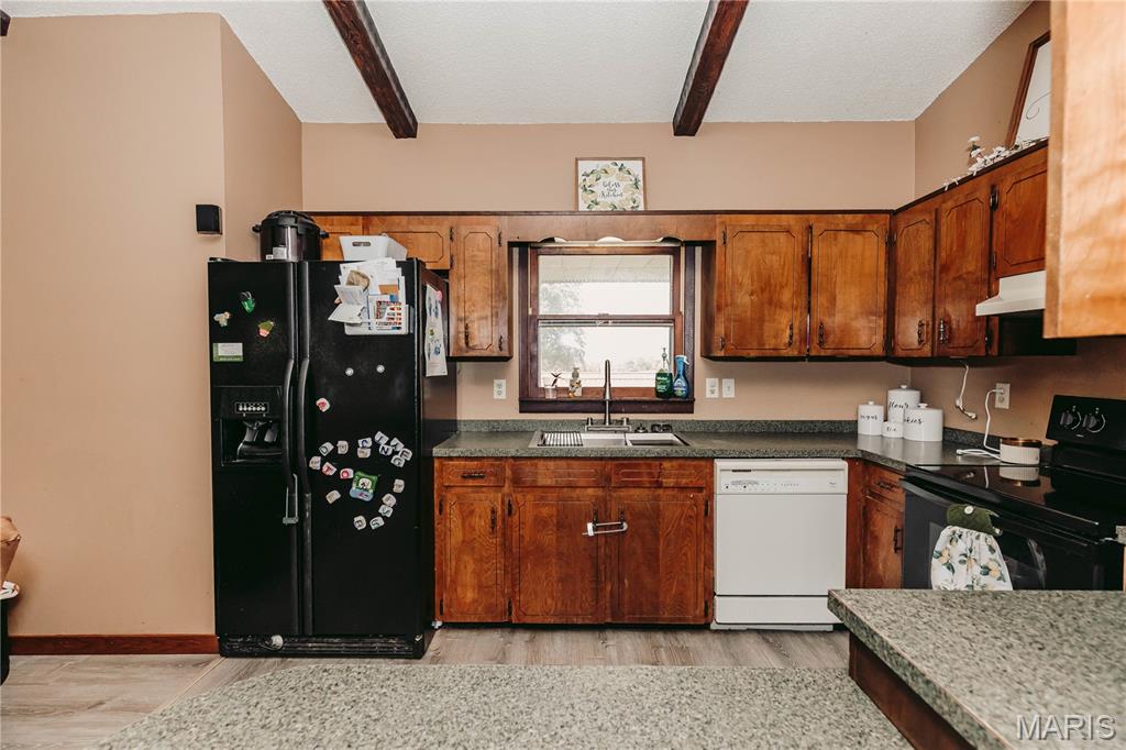 12190 Highway 28 Property Photo 14