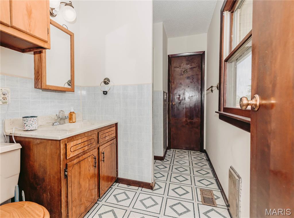 12190 Highway 28 Property Photo 19