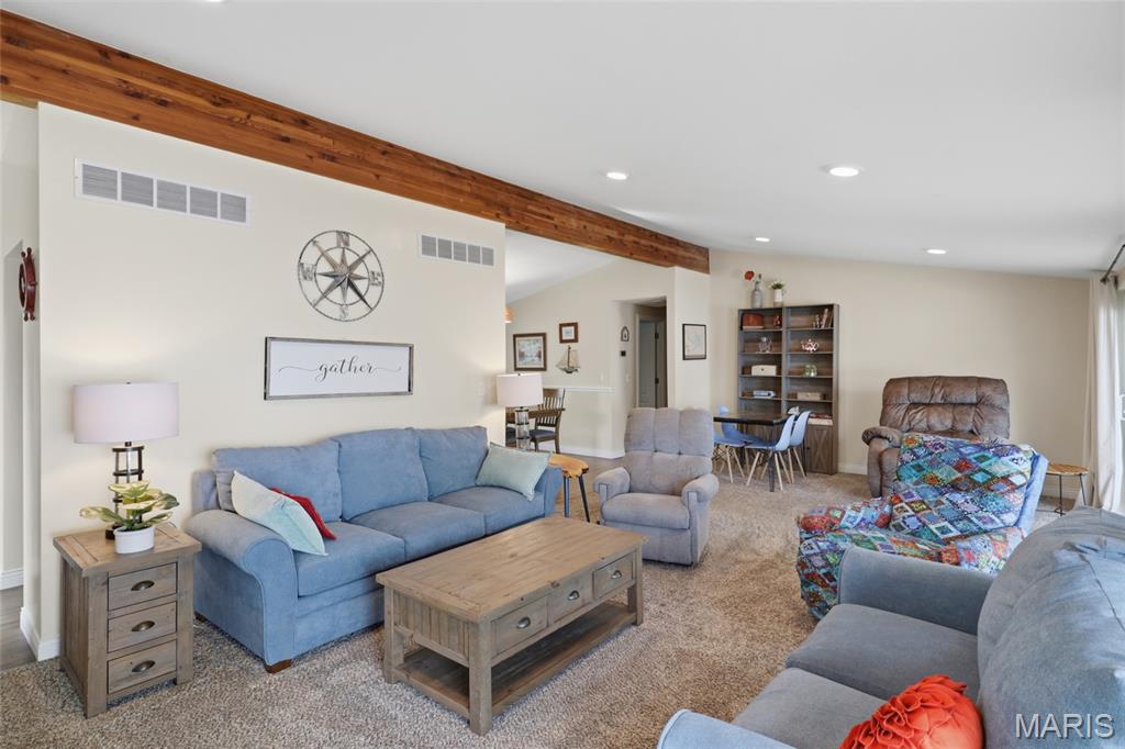 209 Cameo Point Property Photo 5