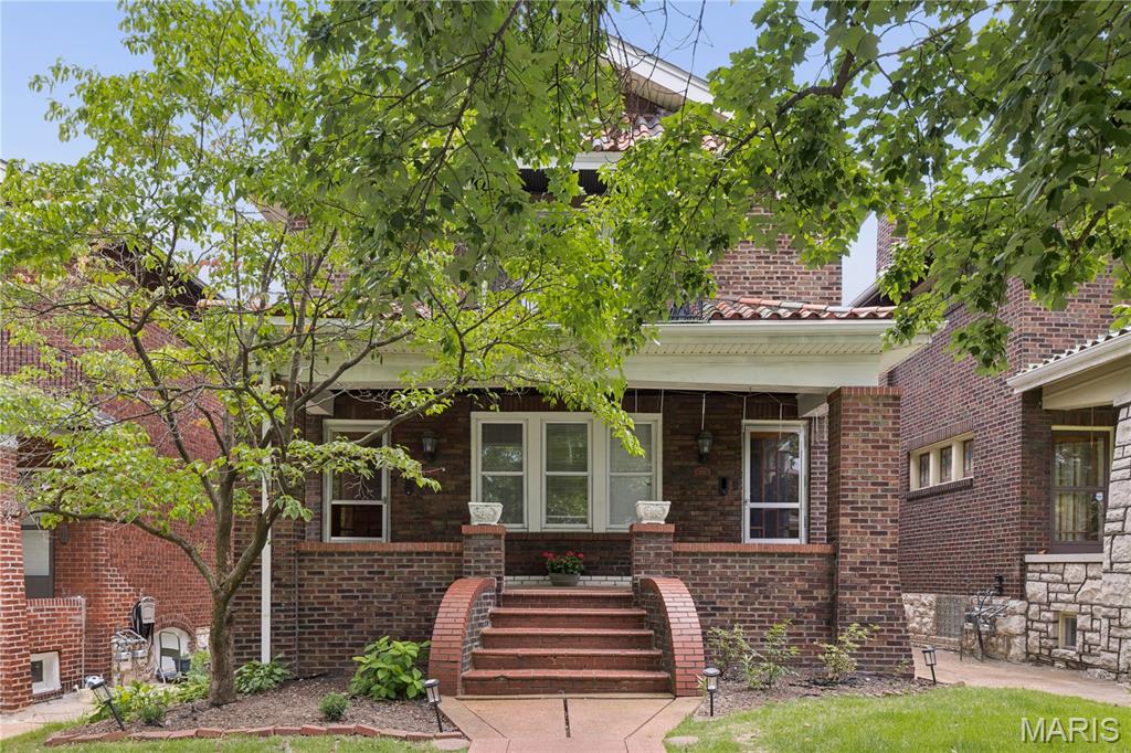 4958 Tholozan Avenue Property Photo 1
