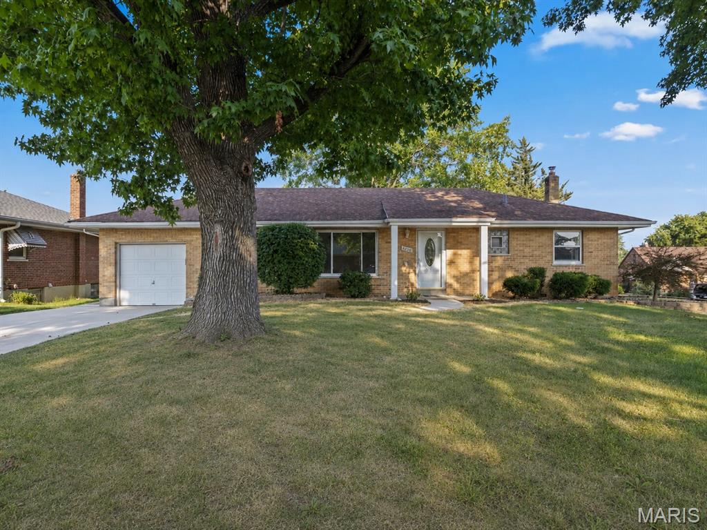 9228 Kenstan Court Property Photo 1