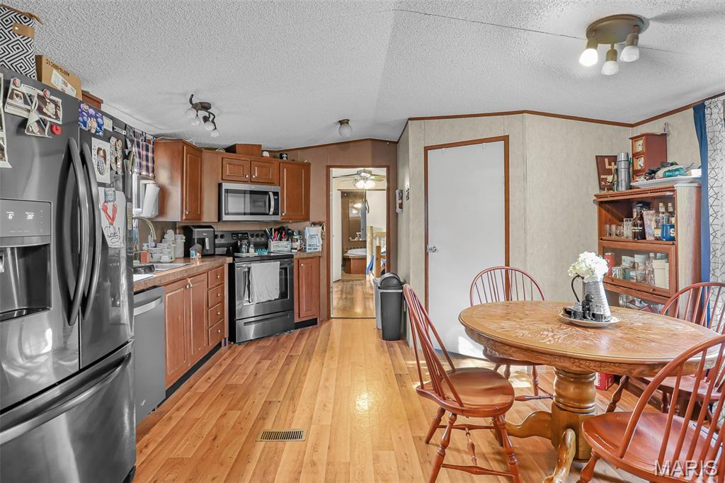 1101 Madison 9541 Property Photo 12