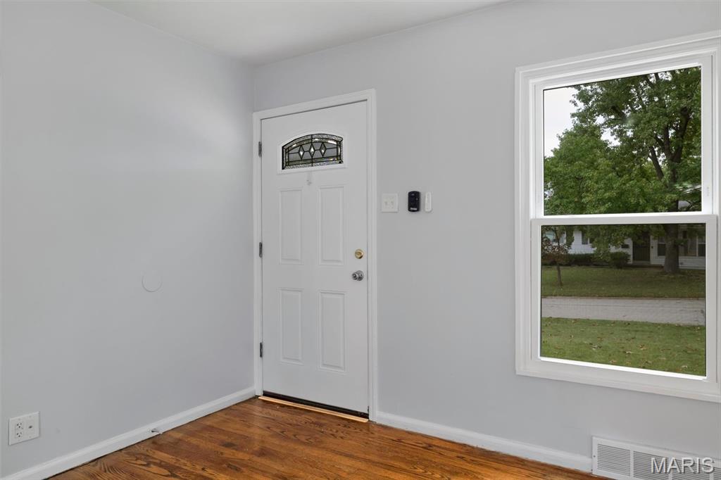 6320 Ashbury Drive Property Photo 3