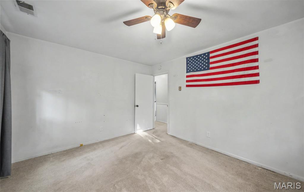 532 E James Boulevard Property Photo 18