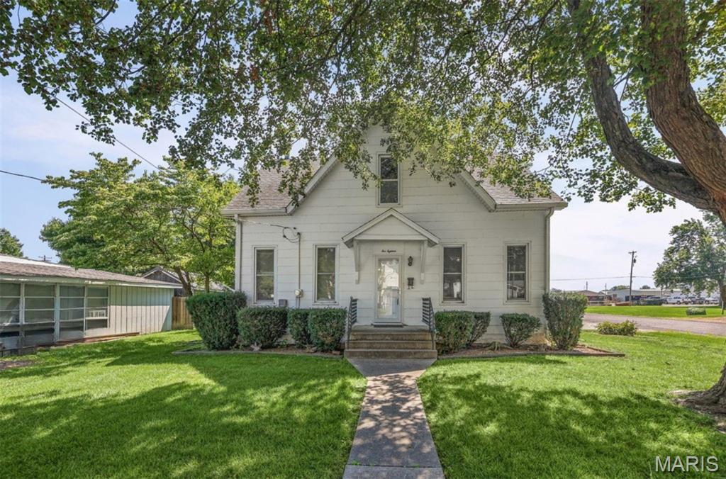 118 S Cedar Street Property Photo 1